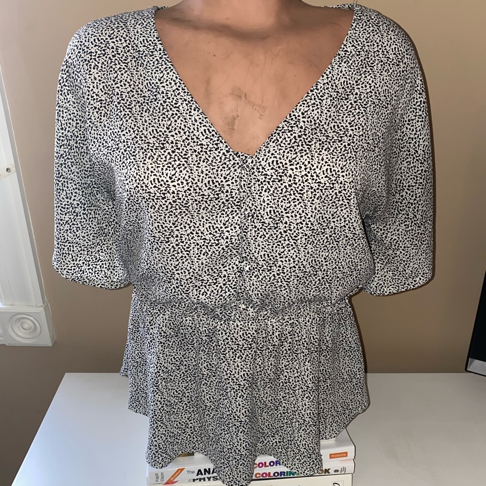 Black and white Sienna Sky blouse